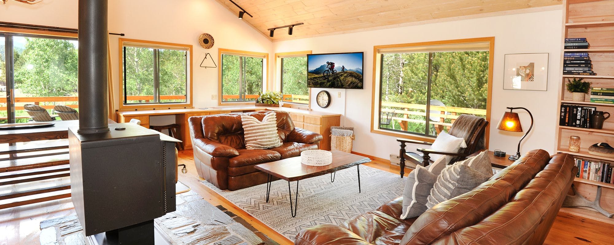 Bright and airy living room in a West Yellowstone, MT vacation rental.