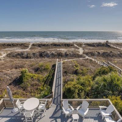 Outdoor living space at a Folly Beach oceanfront vacation rental.